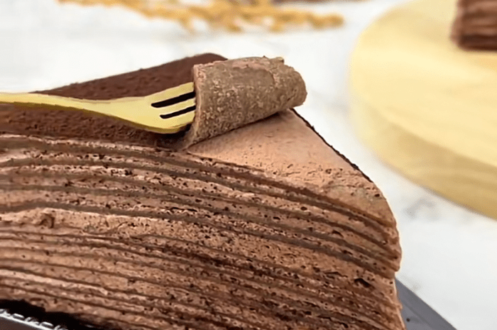 mille-crepes-cokelat-kelezatan-lapis-demi-lapis
