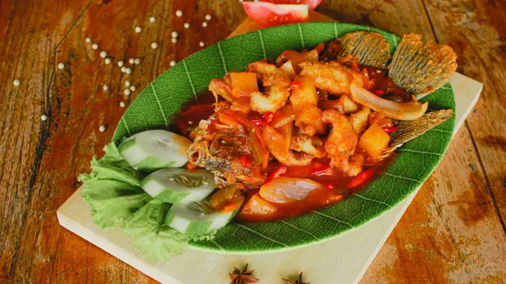 Nila Asam Manis