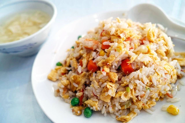 alasan nasi goreng solaria disukai