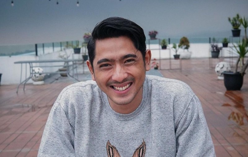 Awal Kehidupan dan Ketertarikan Dunia Akting