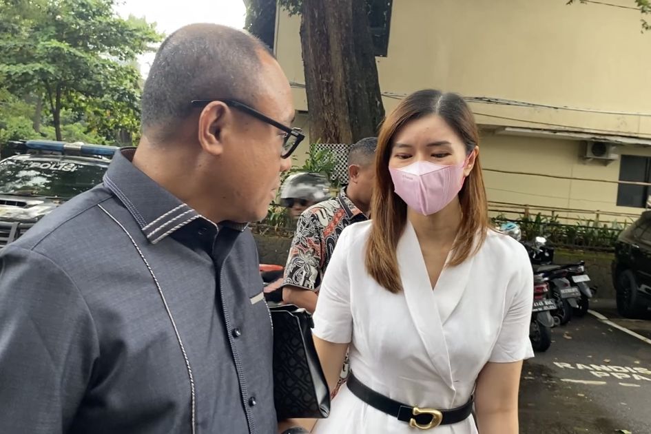 Istri Richard Lee Diperiksa