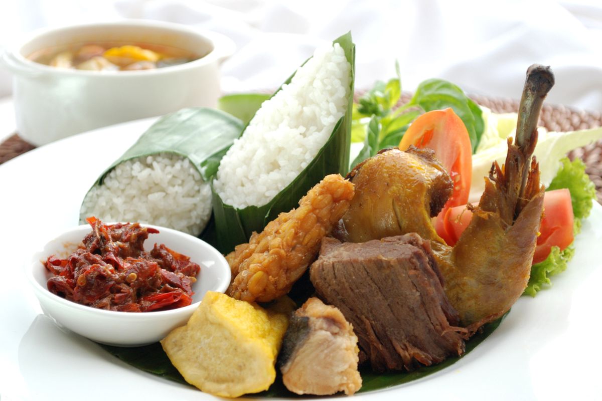 Nasi Timbel Lezat
